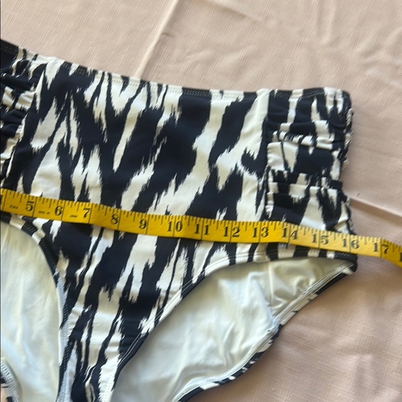 Anne Cole Dark blue and White Patterned Swim Bra - Picture 15 of 15